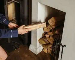 Vends Bois de Chauffage Sec – Prêt pour l&rsquo;Hiver